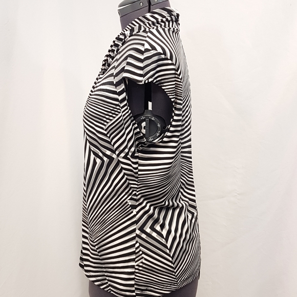 Black, grey and white, vintage blouse. - Picture 3 of 6